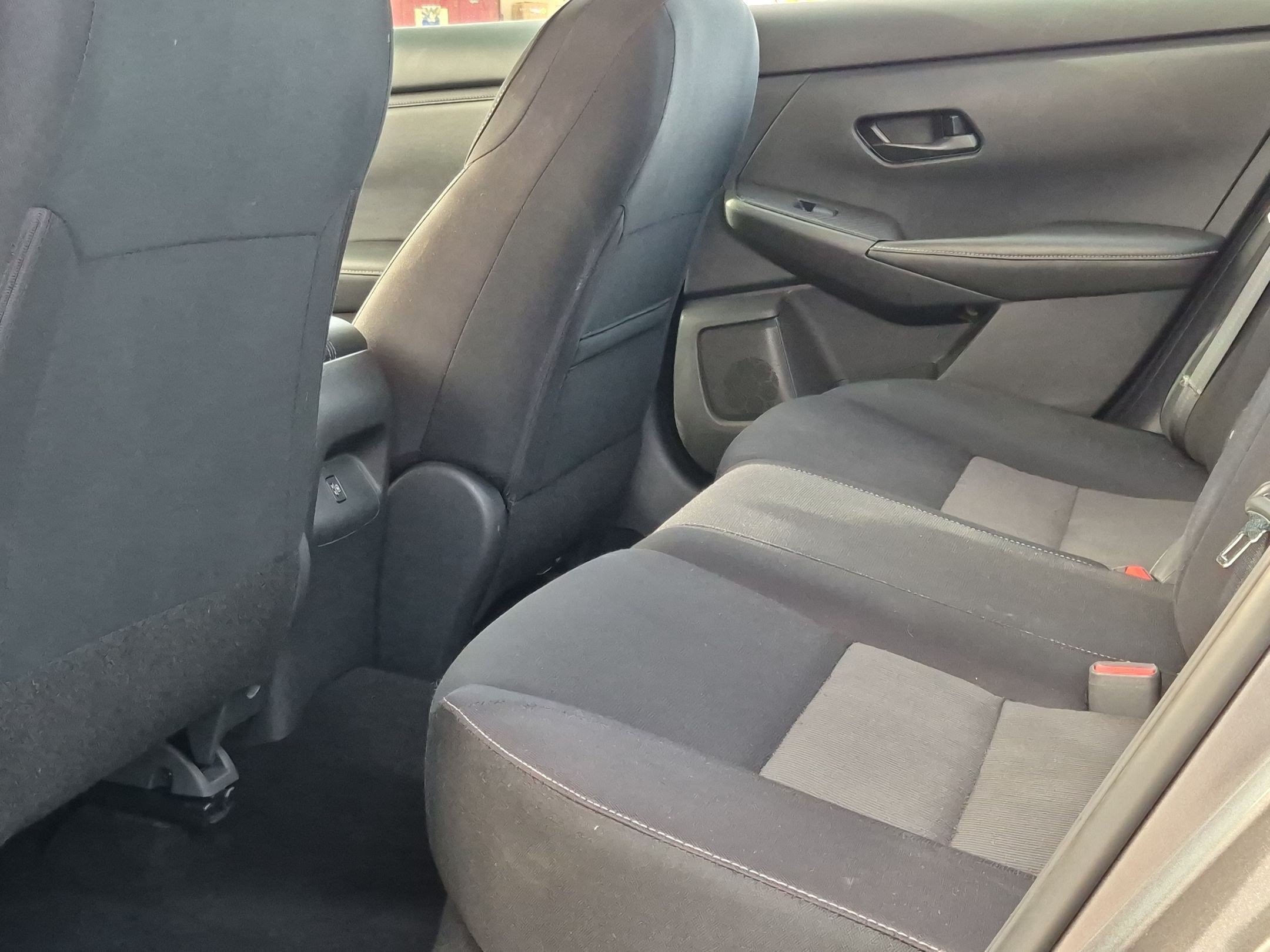 Used 2024 Nissan Sentra SV FWD image 22