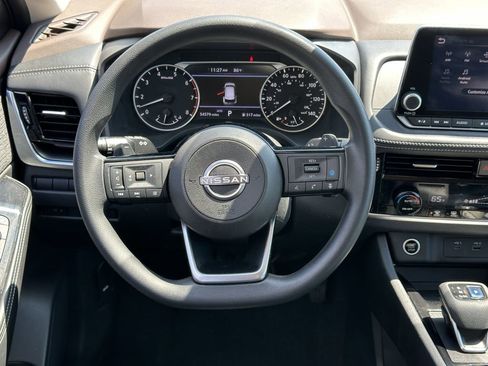 Certified 2022 Nissan Rogue SV AWD/4WD image 17
