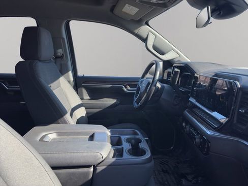 Certified 2022 Chevrolet Silverado 1500 LT image 17