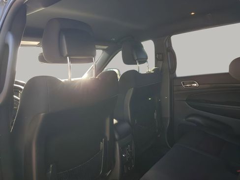 Used 2018 Jeep Grand Cherokee Laredo image 18