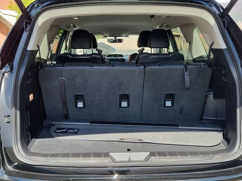 Used 2022 Subaru Ascent Limited image 13