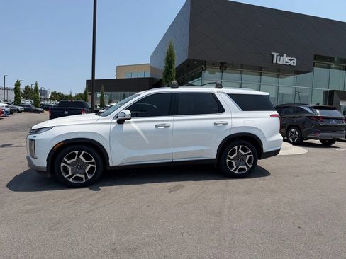 Certified 2023 Hyundai Palisade Limited AWD/4WD image 5