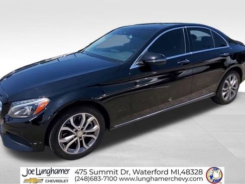 Used 2016 Mercedes-Benz C 300 4MATIC Sedan image 4