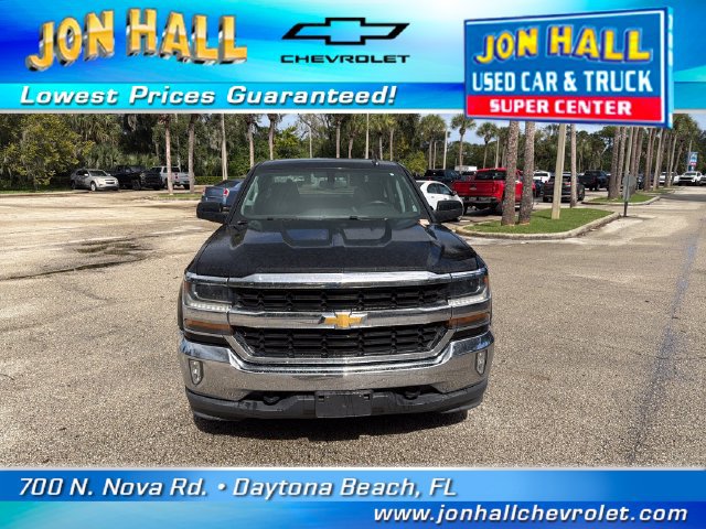 Used 2017 Chevrolet Silverado 1500 LT w/ All Star Edition AWD/4WD image 2
