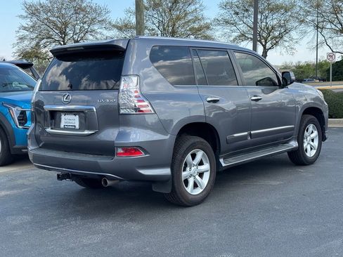 Used 2017 Lexus GX 460 w/ Navigation Package image 3