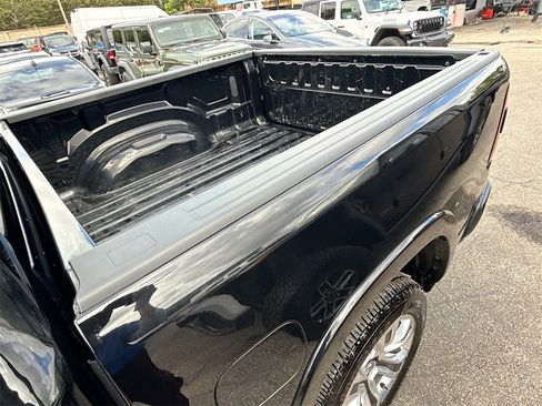 Used 2023 RAM 1500 Limited w/ Body Color Bumper Group image 30