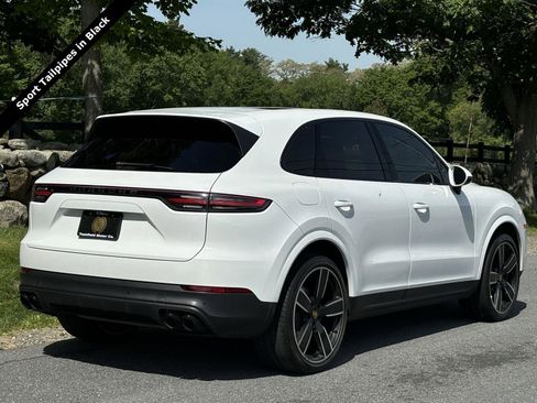 Used 2019 Porsche Cayenne w/ Premium Plus Package AWD/4WD image 4