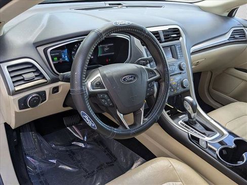 Used 2014 Ford Fusion SE w/ Equipment Group 502A image 10