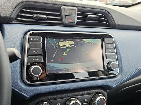 Certified 2025 Nissan Versa SV w/ Trunk Package image 18