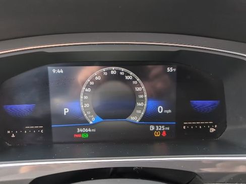 Used 2022 Volkswagen Tiguan S image 12