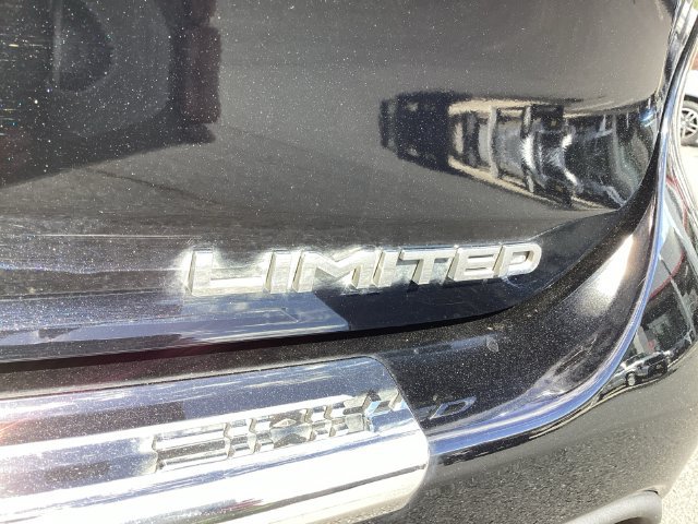 Used 2024 Toyota Highlander Limited AWD/4WD image 33