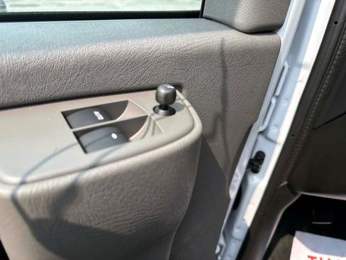 New 2025 Chevrolet Express 3500 w/ Power Convenience Package image 18