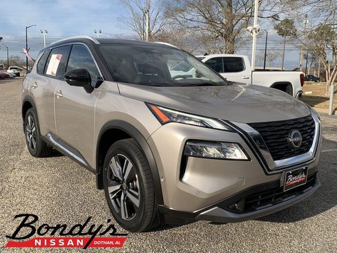 Used 2022 Nissan Rogue SL w/ SL Premium Package image 1