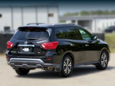 Used 2017 Nissan Pathfinder SV FWD image 9