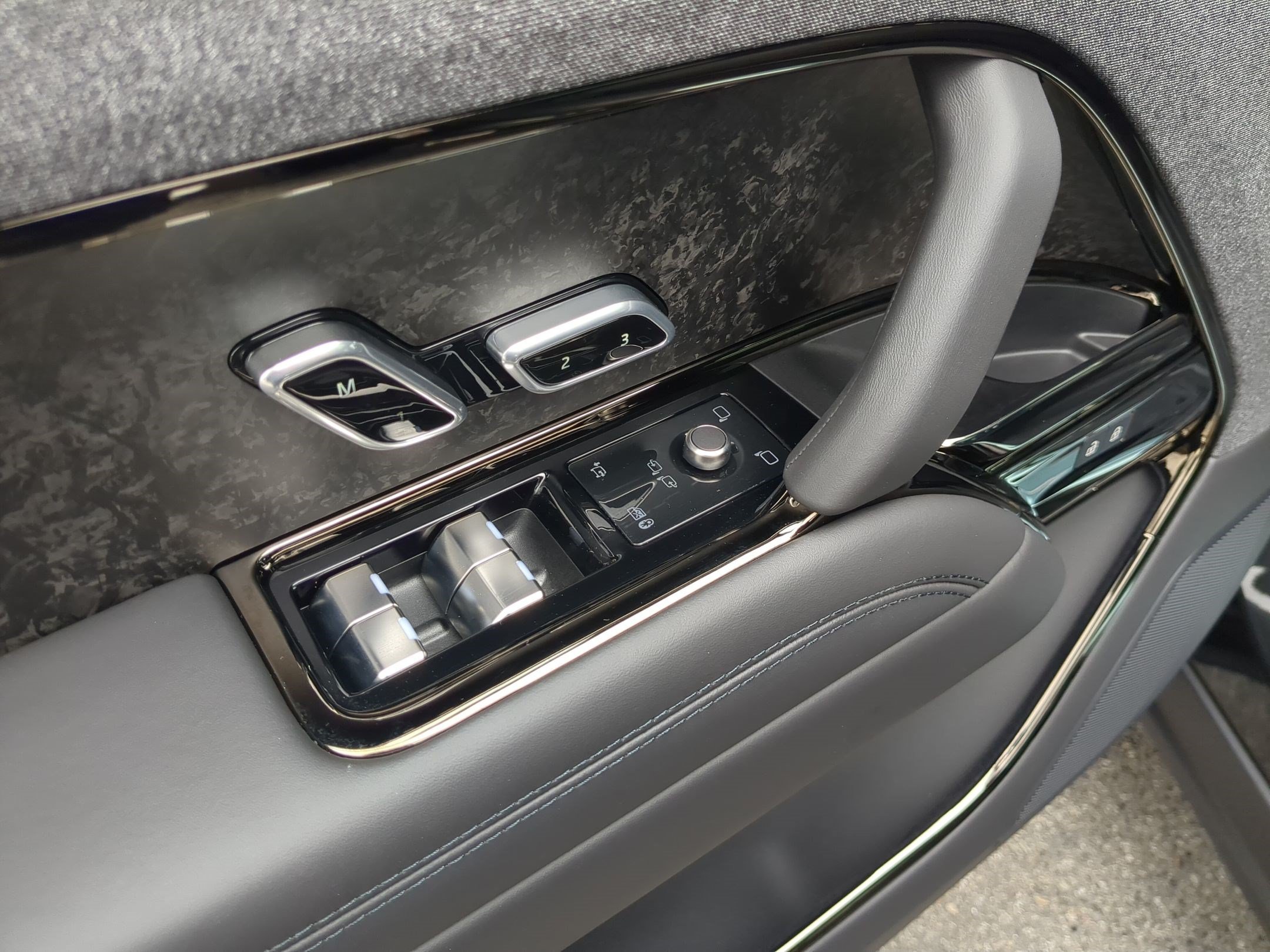 New 2027 Land Rover Range Rover Sport Twenty Edition AWD/4WD image 13