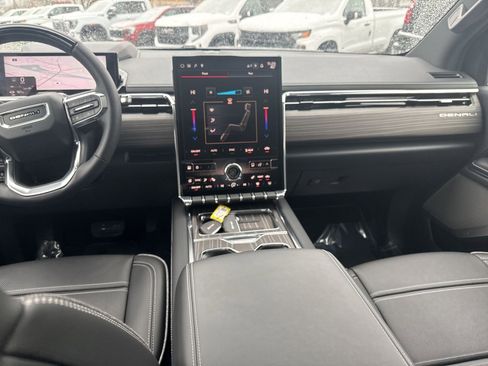 Used 2025 GMC Sierra EV Denali image 21