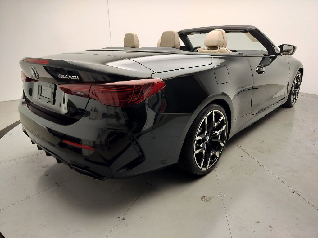 Certified 2026 BMW M440i Convertible w/ Premium Package RWD image 3