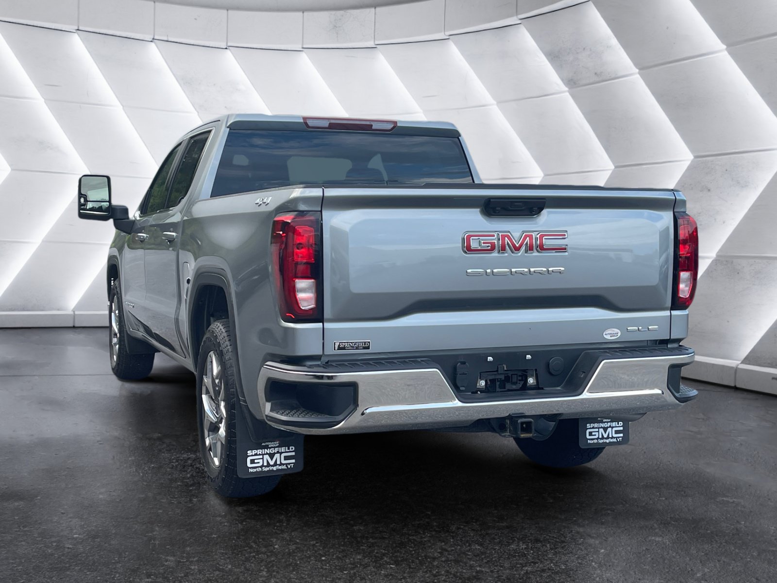 New 2026 GMC Sierra 1500 SLE AWD/4WD image 4