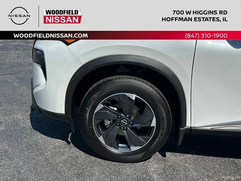 Certified 2025 Nissan Rogue SV AWD/4WD image 7
