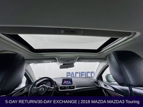 Used 2018 MAZDA MAZDA3 Touring image 39