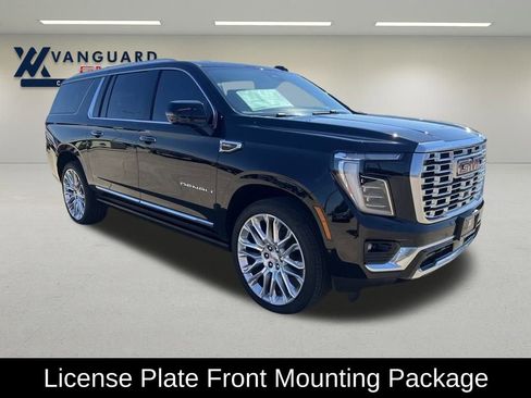 New 2026 GMC Yukon XL Denali w/ Denali Reserve Package image 8