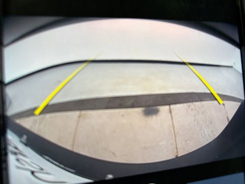 Used 2022 Volvo XC40 T5 Momentum image 15