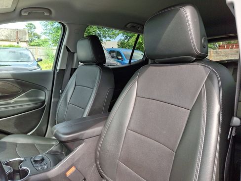Used 2024 GMC Terrain SLT AWD/4WD image 23