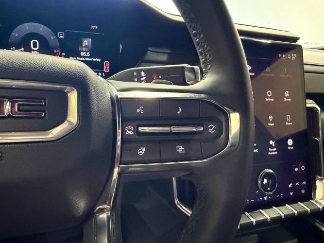 Used 2024 GMC Acadia Elevation w/ Luxury Package FWD image 23