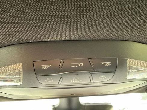 New 2026 Chrysler Pacifica Select w/ S Appearance Package FWD image 23