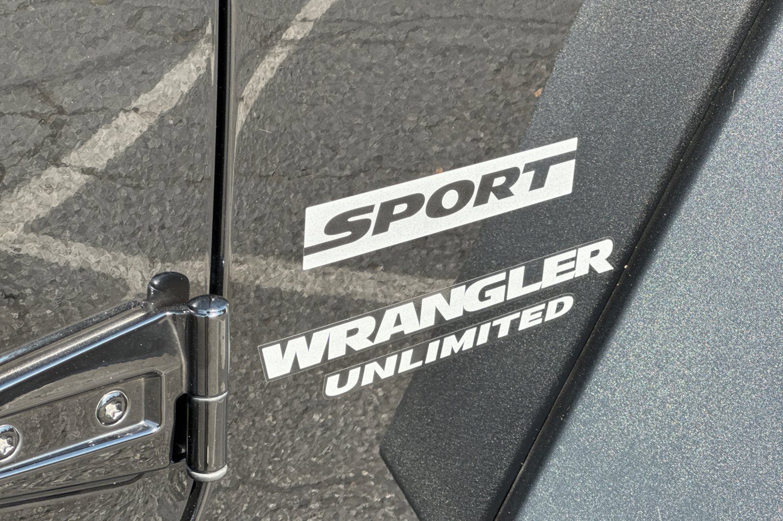Used 2014 Jeep Wrangler Unlimited Sport w/ Quick Order Package 24S AWD/4WD image 25