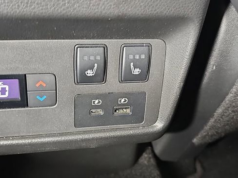 Used 2021 Nissan Rogue Platinum image 24