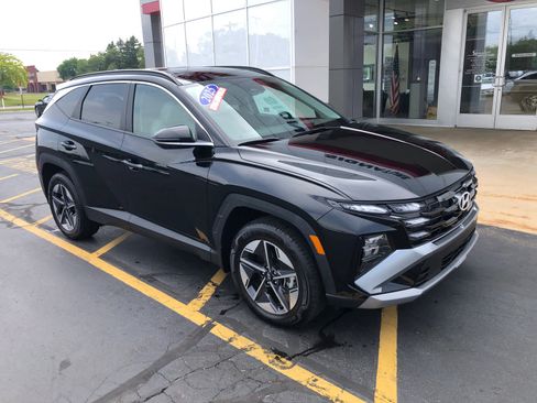 Used 2025 Hyundai Tucson SEL AWD/4WD image 3