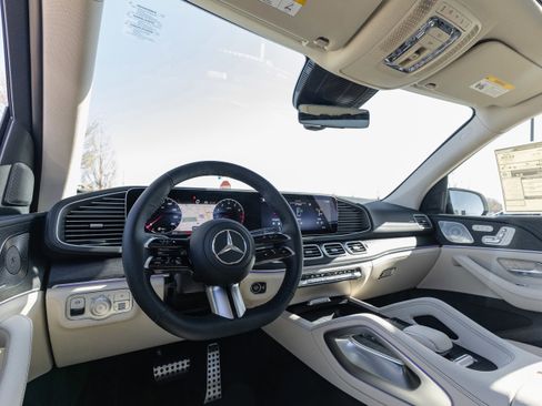 New 2026 Mercedes-Benz GLS 450 4MATIC image 16