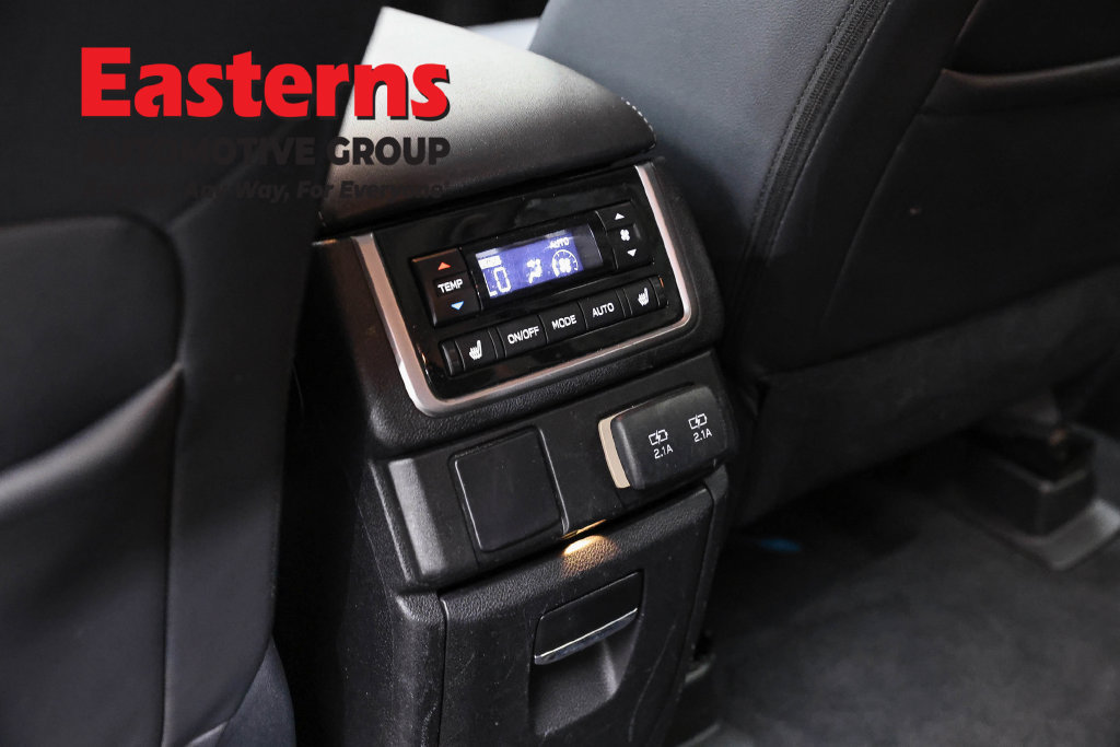 Used 2022 Subaru Ascent Limited AWD/4WD image 26