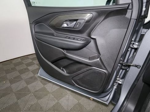 Used 2024 GMC Terrain SLE w/ Driver Convenience Package AWD/4WD image 35