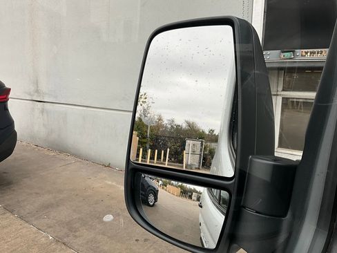 Used 2022 Ford Transit 350 DRW image 15