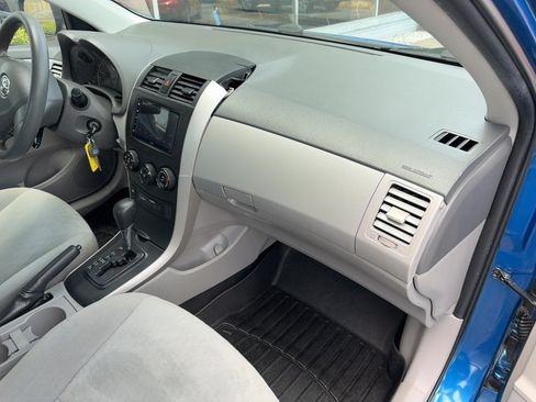 Used 2009 Toyota Corolla LE FWD image 17