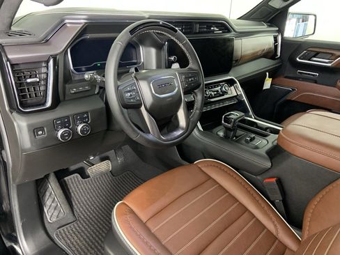 Used 2025 GMC Sierra 1500 Denali Ultimate image 37