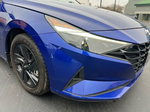 Used 2023 Hyundai Elantra SEL image 29