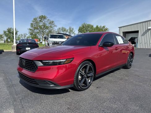 Certified 2023 Honda Accord Sport image 3