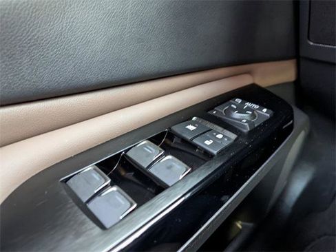 Certified 2025 Lexus ES 350 w/ Premium Package image 23