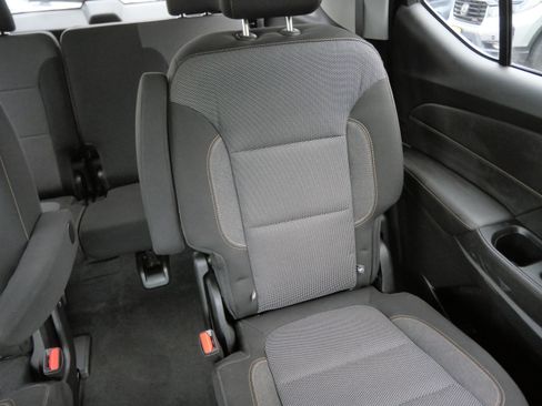 Used 2018 Chevrolet Traverse LT AWD/4WD image 14