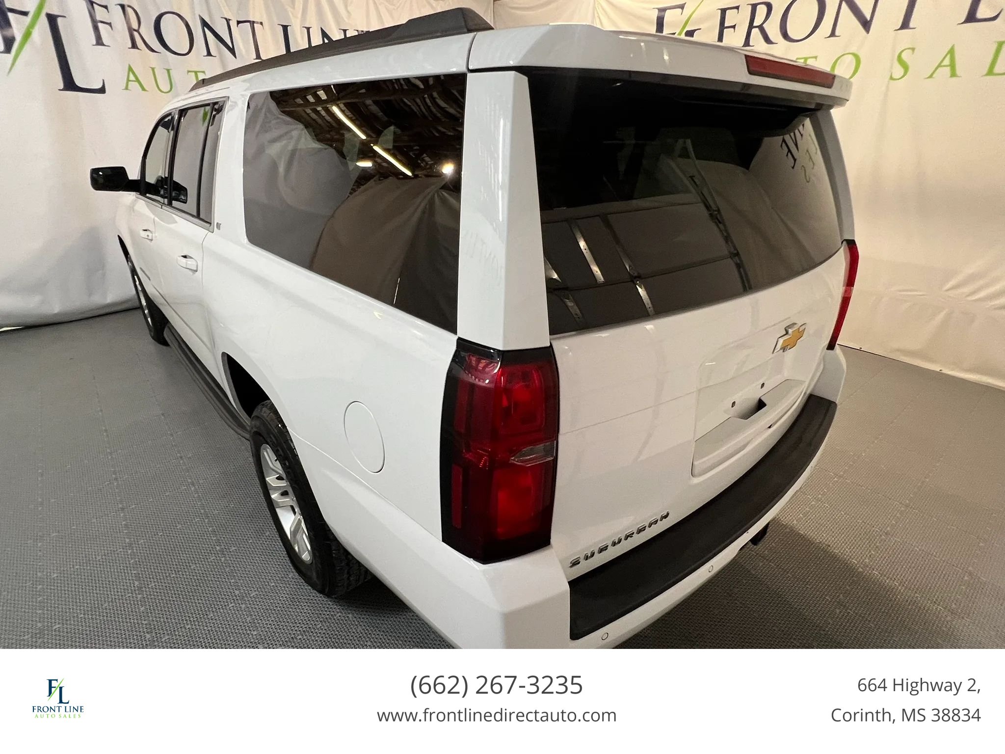 Used 2018 Chevrolet Suburban LT RWD image 5