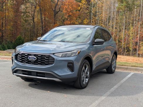 New 2026 Ford Escape ST-Line w/ Tech Pack #1 FWD image 6