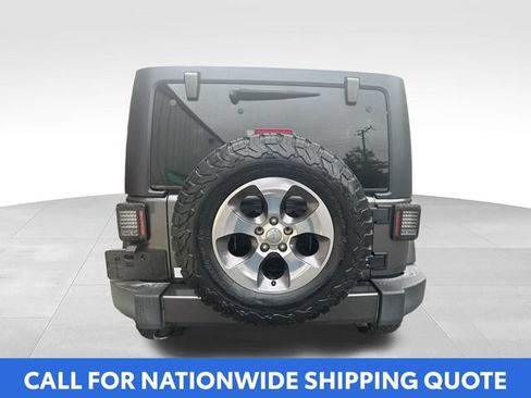 Used 2016 Jeep Wrangler Unlimited Sahara w/ Dual Top Group AWD/4WD image 8