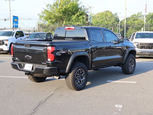 Used 2026 Chevrolet Colorado ZR2 w/ Technology Package AWD/4WD image 10