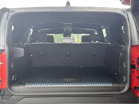 New 2025 GMC Hummer EV 2X image 28