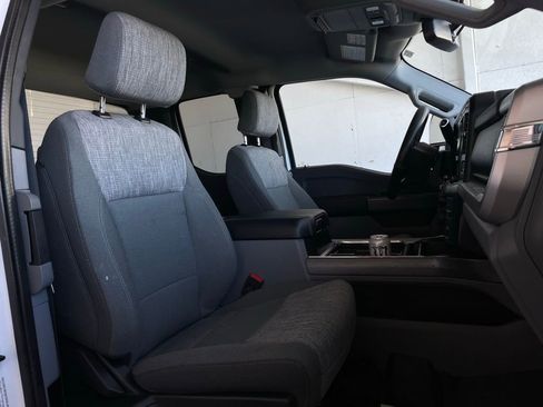 Used 2023 Ford F350 XLT w/ Snow Plow Prep Package image 15