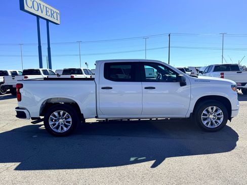 Used 2022 Chevrolet Silverado 1500 Custom image 5