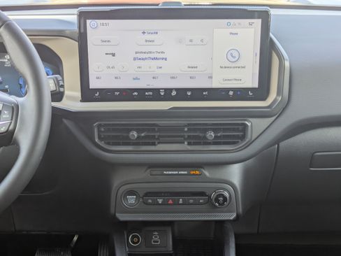 Used 2025 Ford Bronco Sport Big Bend w/ Convenience Package image 16